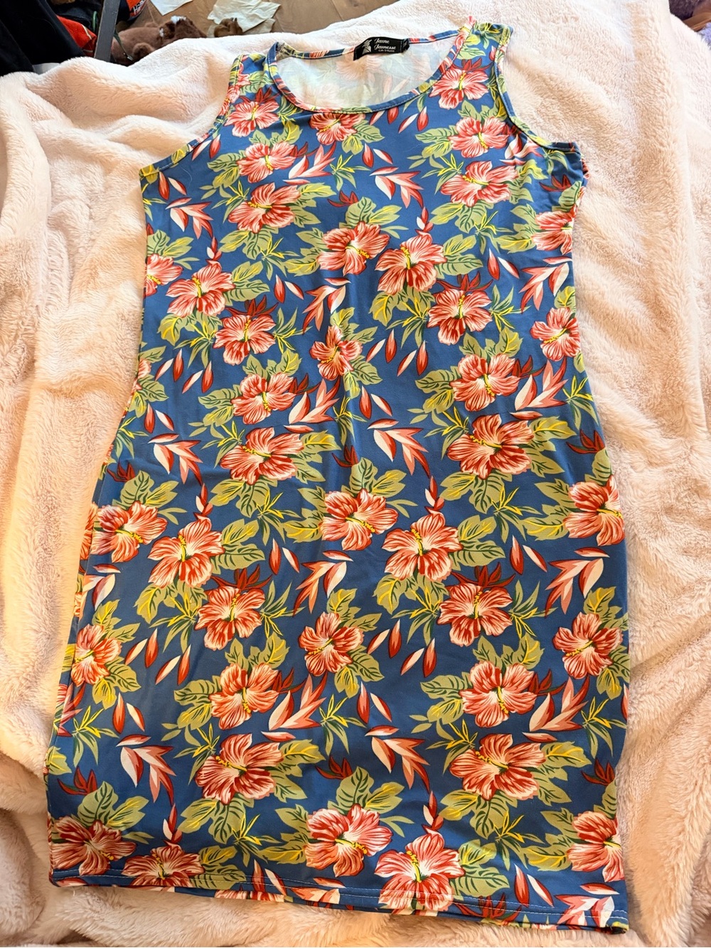 Jeune Jeunesse Hibiscus Hawaiian butter soft oversized dress